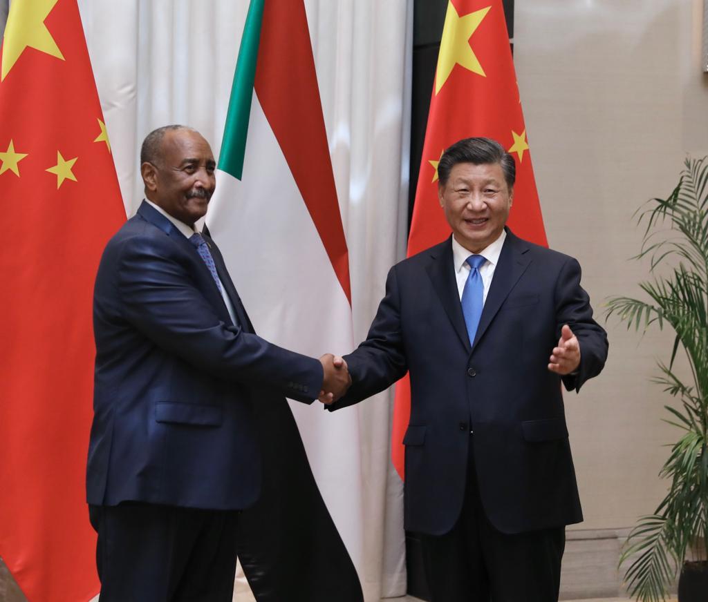 البرهان يعقد قمة ثنائية مع الرئيس الصيني في الرياض 1