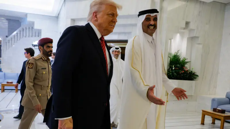 ترامب في قطر … و إشادة بجهود الدوحة في السلام وتوقعات بأخبار سارة
