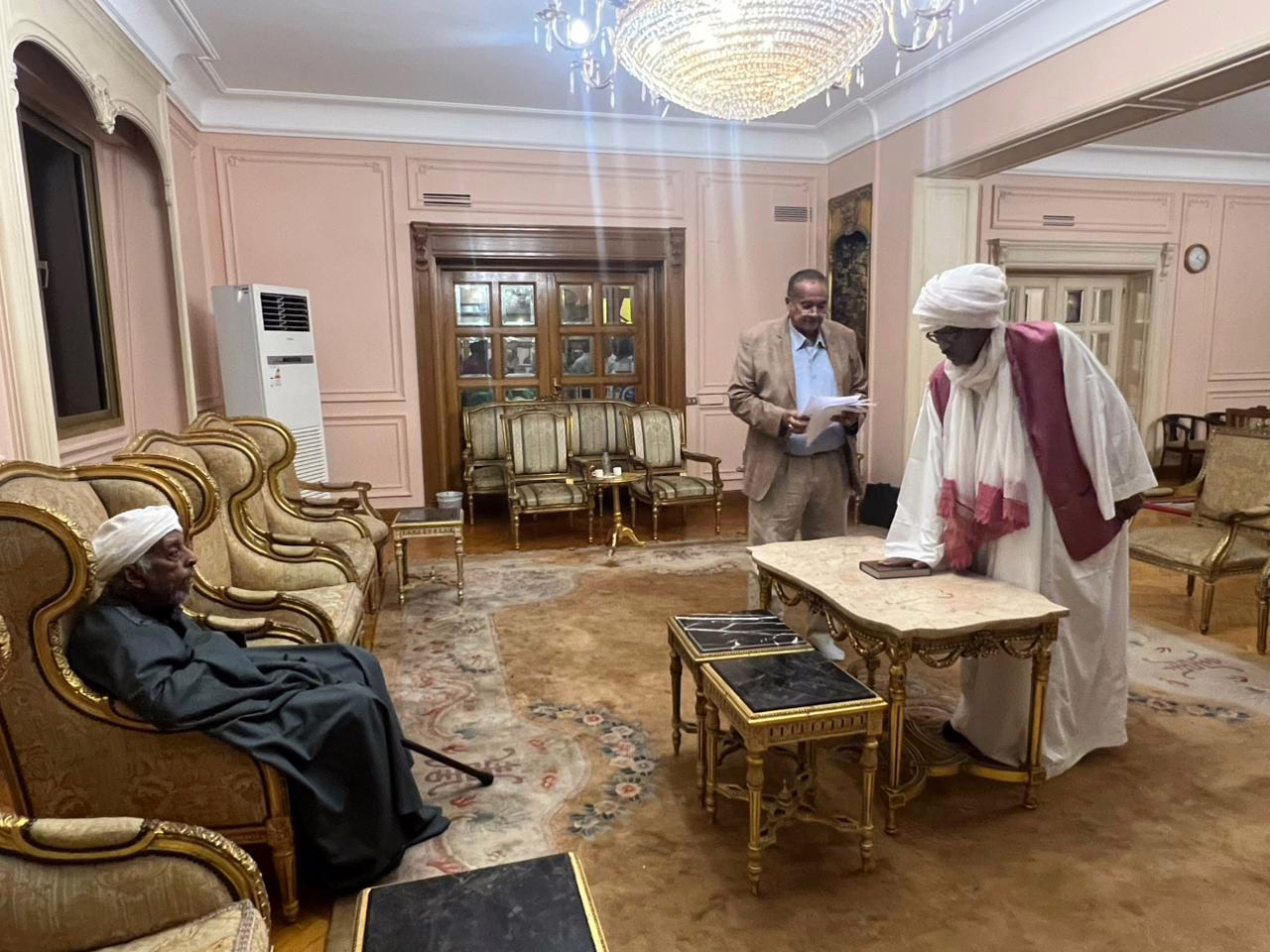 الزاكي مستشارا واحمد الطيب للقطاع السياسي للإتحادي الأصل