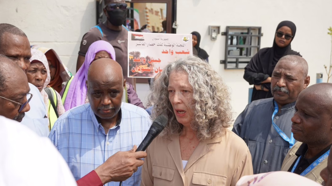 تسليم ممثل الأمم المتحدة ببورتسودان مذكرة احتجاجية للمطالبة بفك حصار مدينة الفاشر